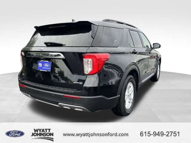 Certified 2022 Ford Explorer XLT w/ Equipment Group 202A image 3