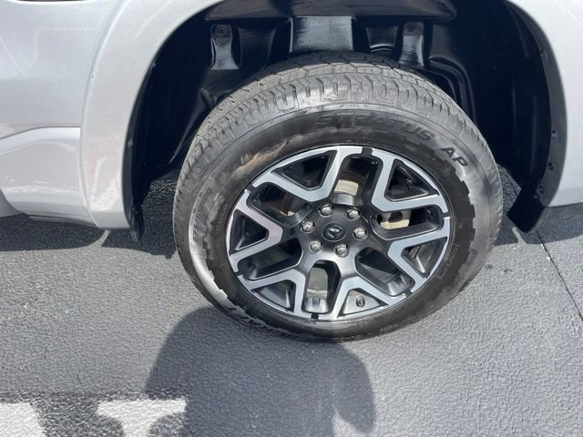 Used 2025 RAM 1500 Laramie AWD/4WD image 4