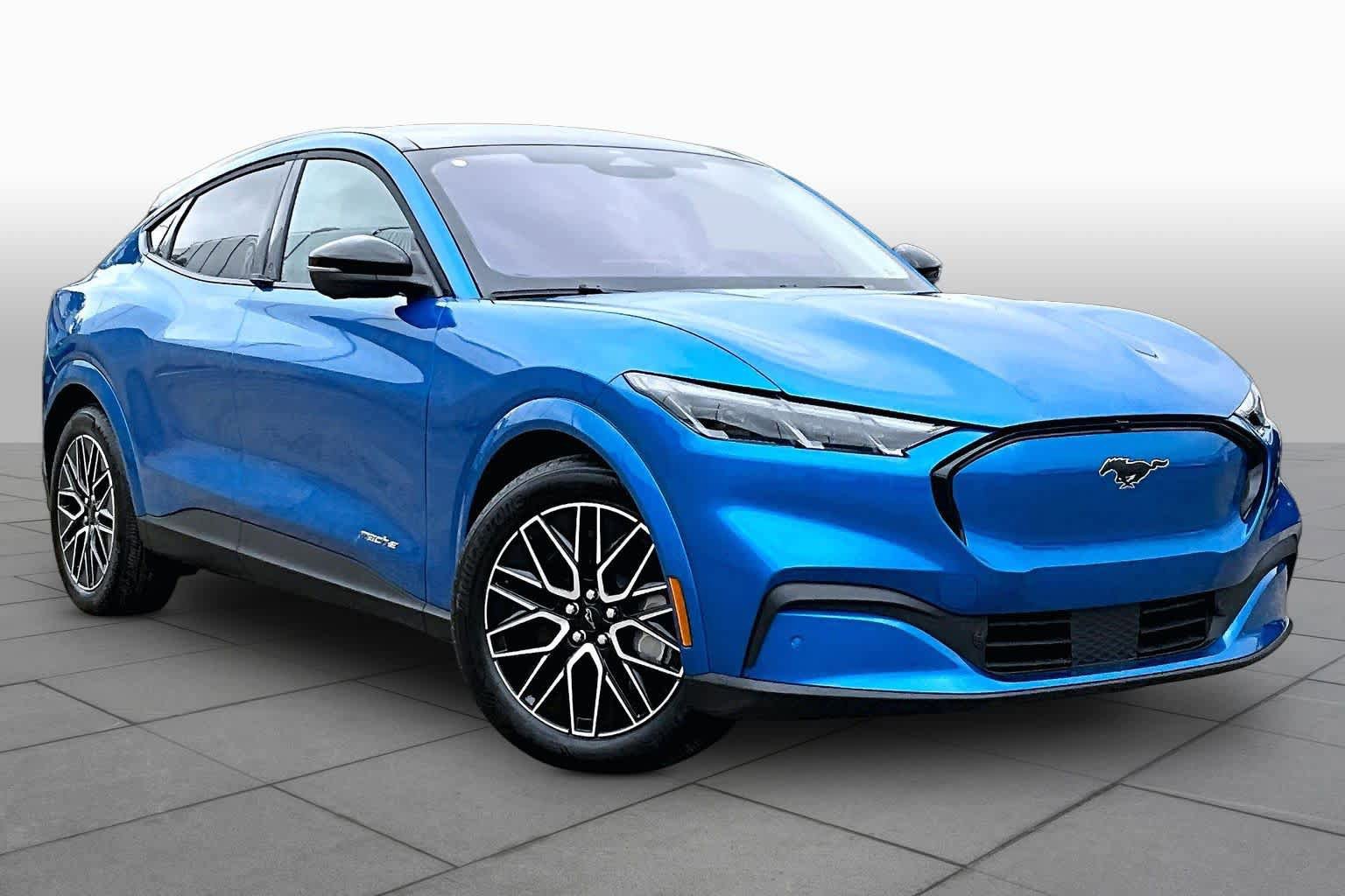 Certified 2025 Ford Mustang Mach-E Premium RWD image 2