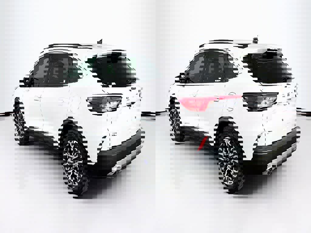 Certified 2021 Ford Escape SEL image 3