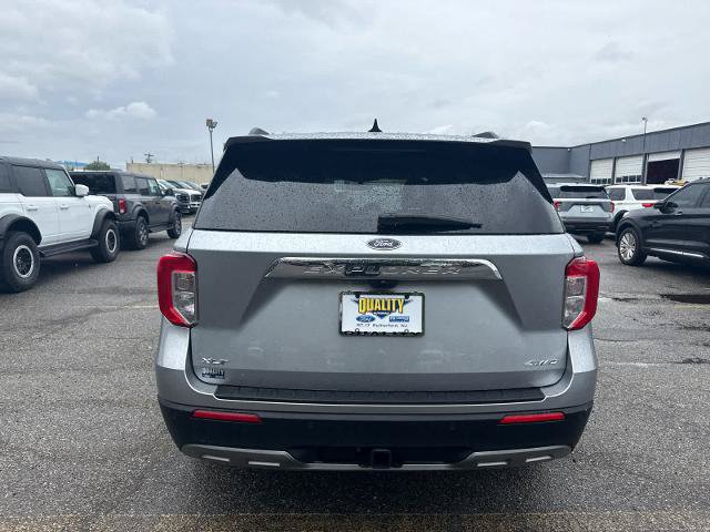 Certified 2023 Ford Explorer XLT w/ Equipment Group 202A AWD/4WD image 5