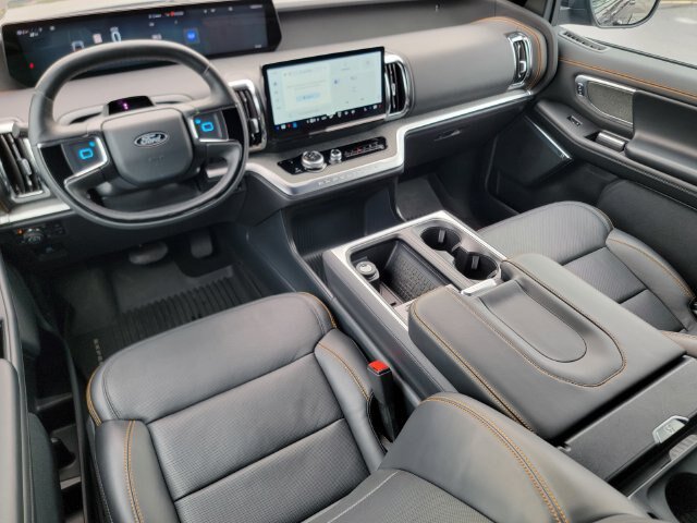 Certified 2025 Ford Expedition Tremor AWD/4WD image 39