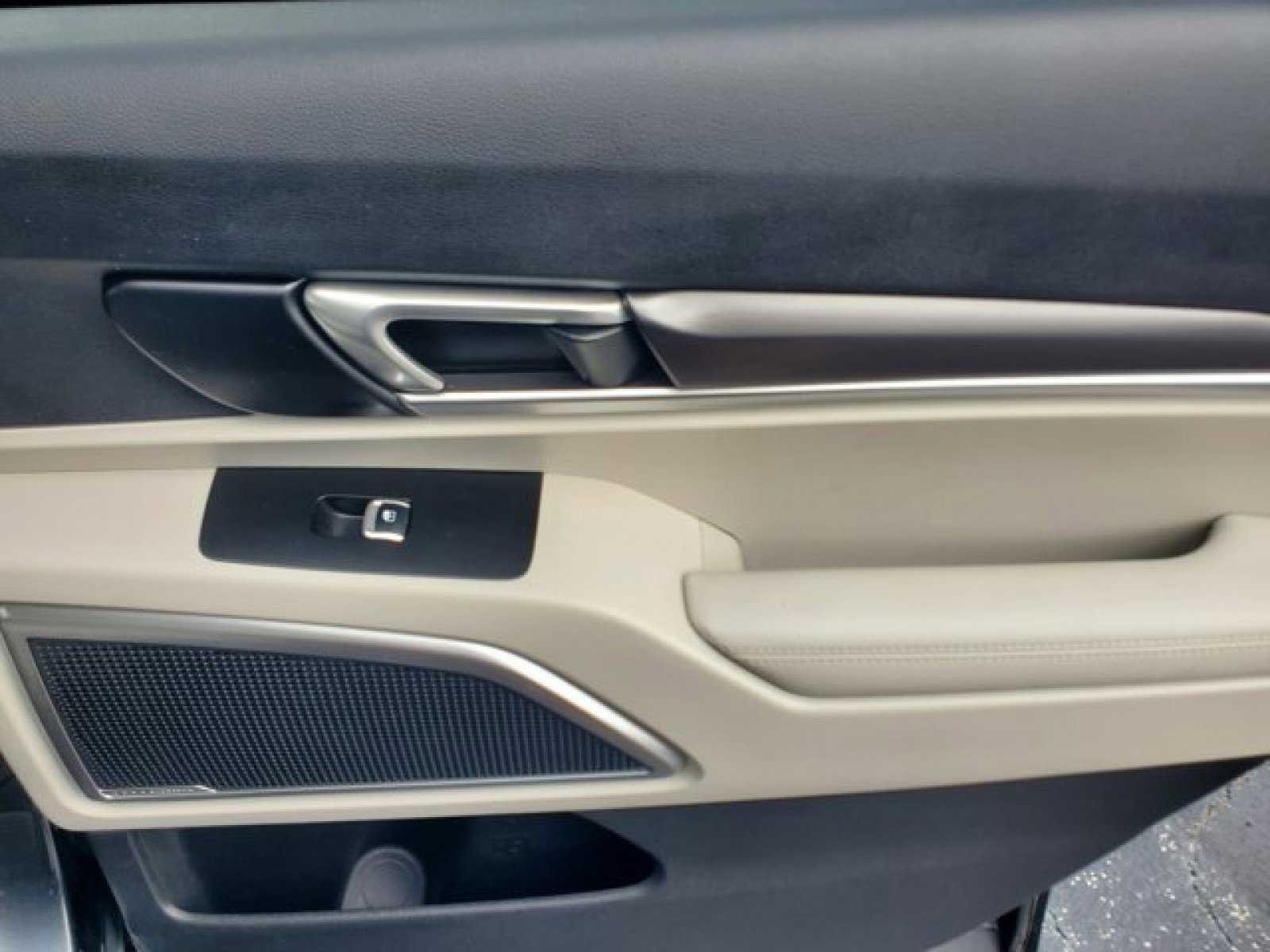 Used 2024 Kia Telluride S w/ S Sunroof Package image 35