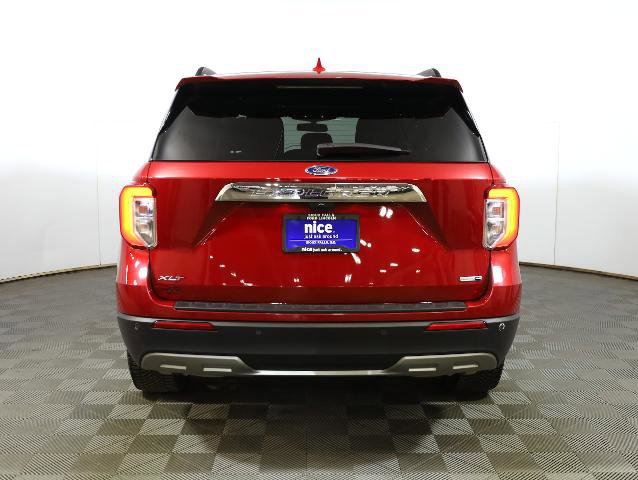 Certified 2020 Ford Explorer XLT w/ Equipment Group 202A image 3