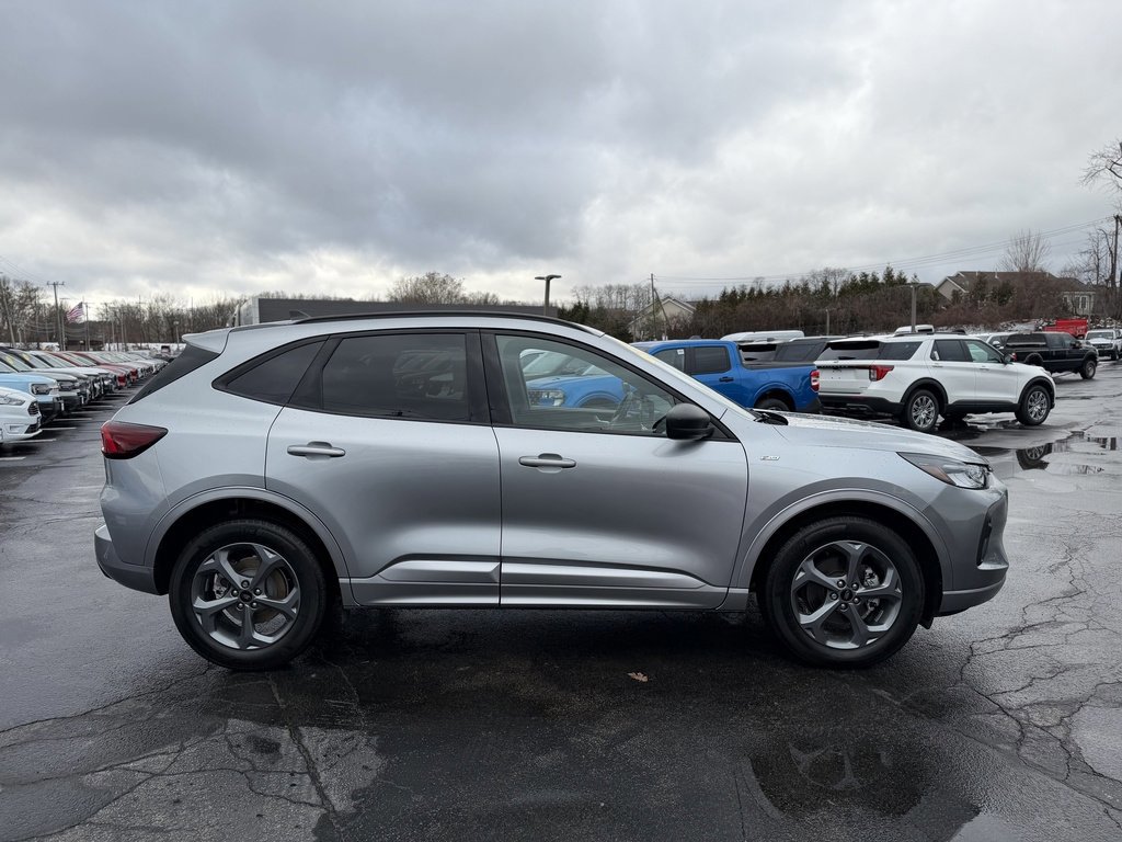 Certified 2023 Ford Escape ST-Line image 6