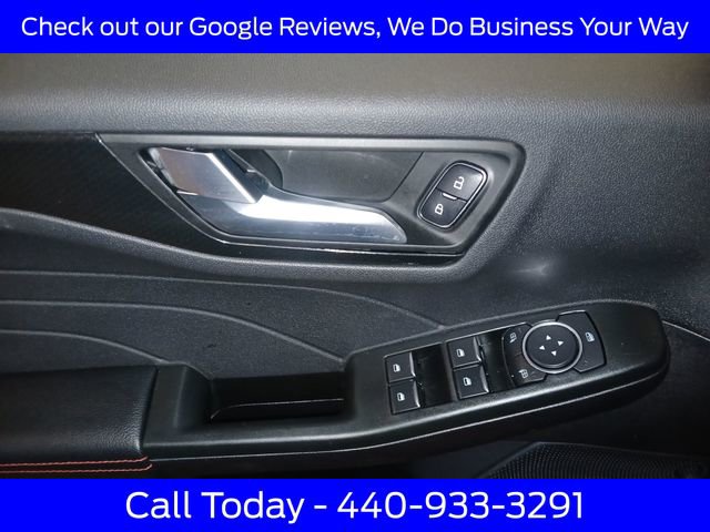 Certified 2022 Ford Escape SEL w/ SEL Stealth AWD Package image 19