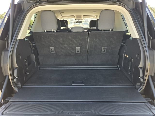 Certified 2025 Ford Expedition Active AWD/4WD image 18