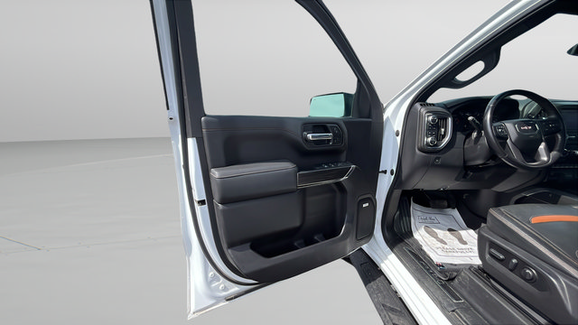 Used 2022 GMC Sierra 1500 AT4 w/ AT4 Premium Package AWD/4WD image 9