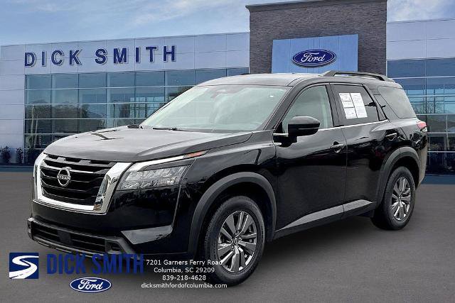 Used 2025 Nissan Pathfinder SV