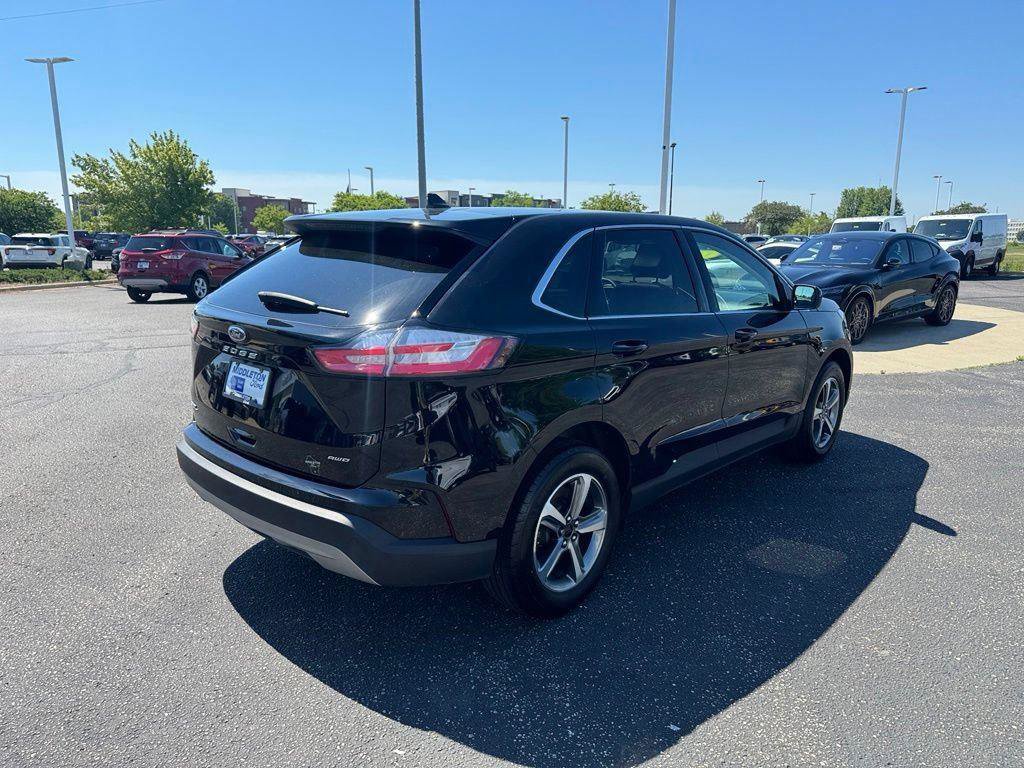 Certified 2024 Ford Edge SEL w/ Convenience Package AWD/4WD image 5