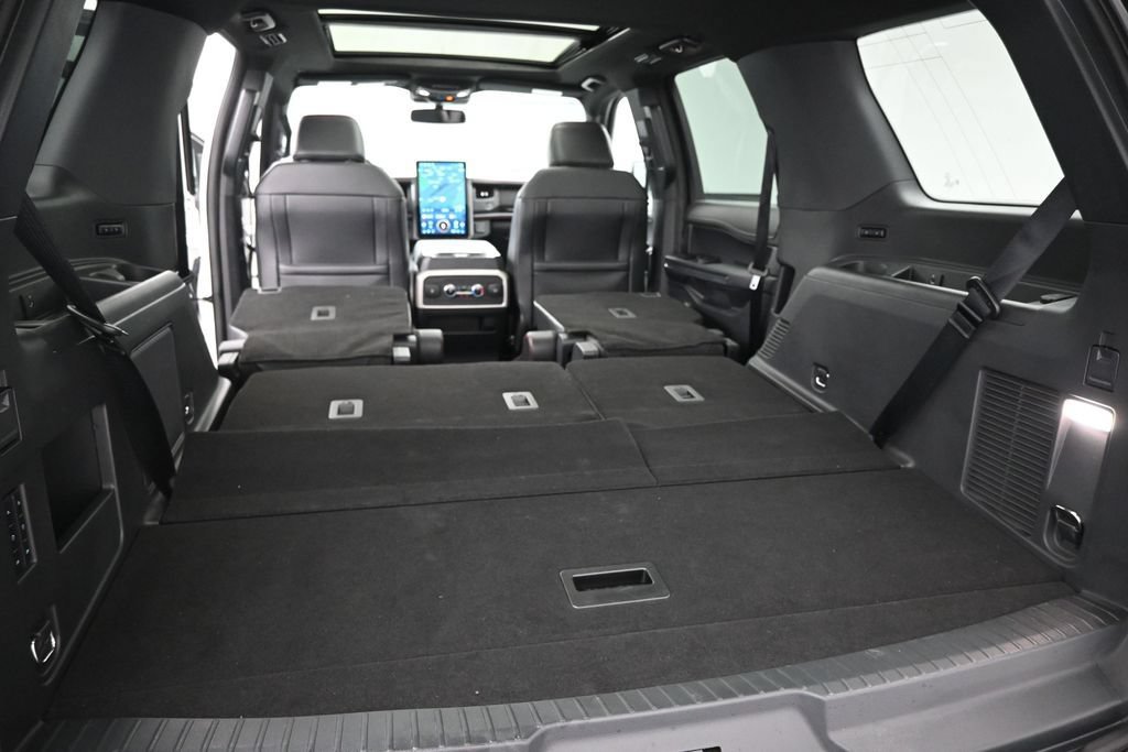 Certified 2023 Ford Expedition Limited AWD/4WD image 11