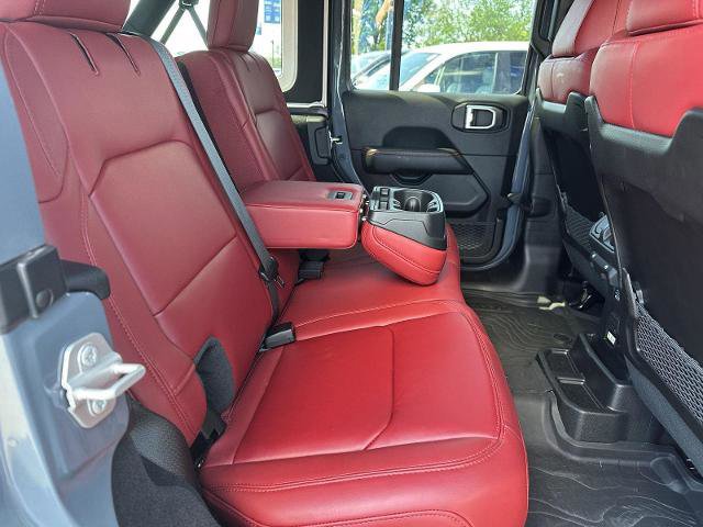 Used 2024 Jeep Wrangler Unlimited Rubicon 392 AWD/4WD image 17