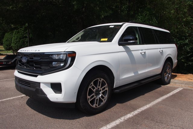 Certified 2025 Ford Expedition Max Active AWD/4WD image 4