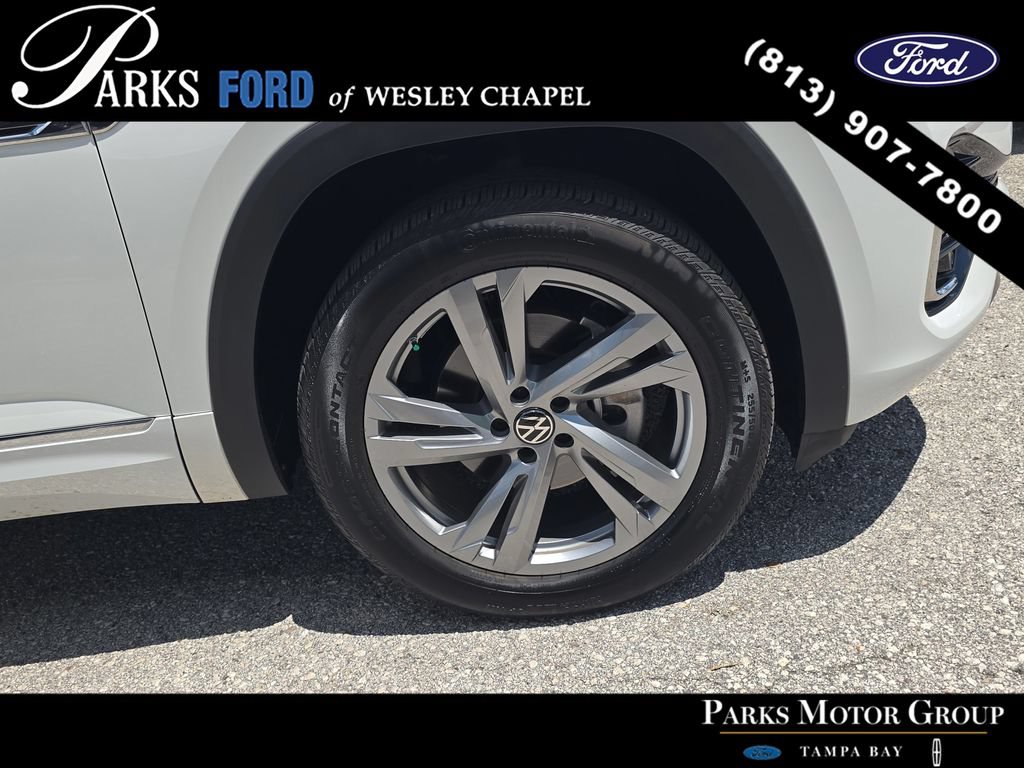 Used 2024 Volkswagen Atlas Cross Sport SEL R-Line AWD/4WD image 33
