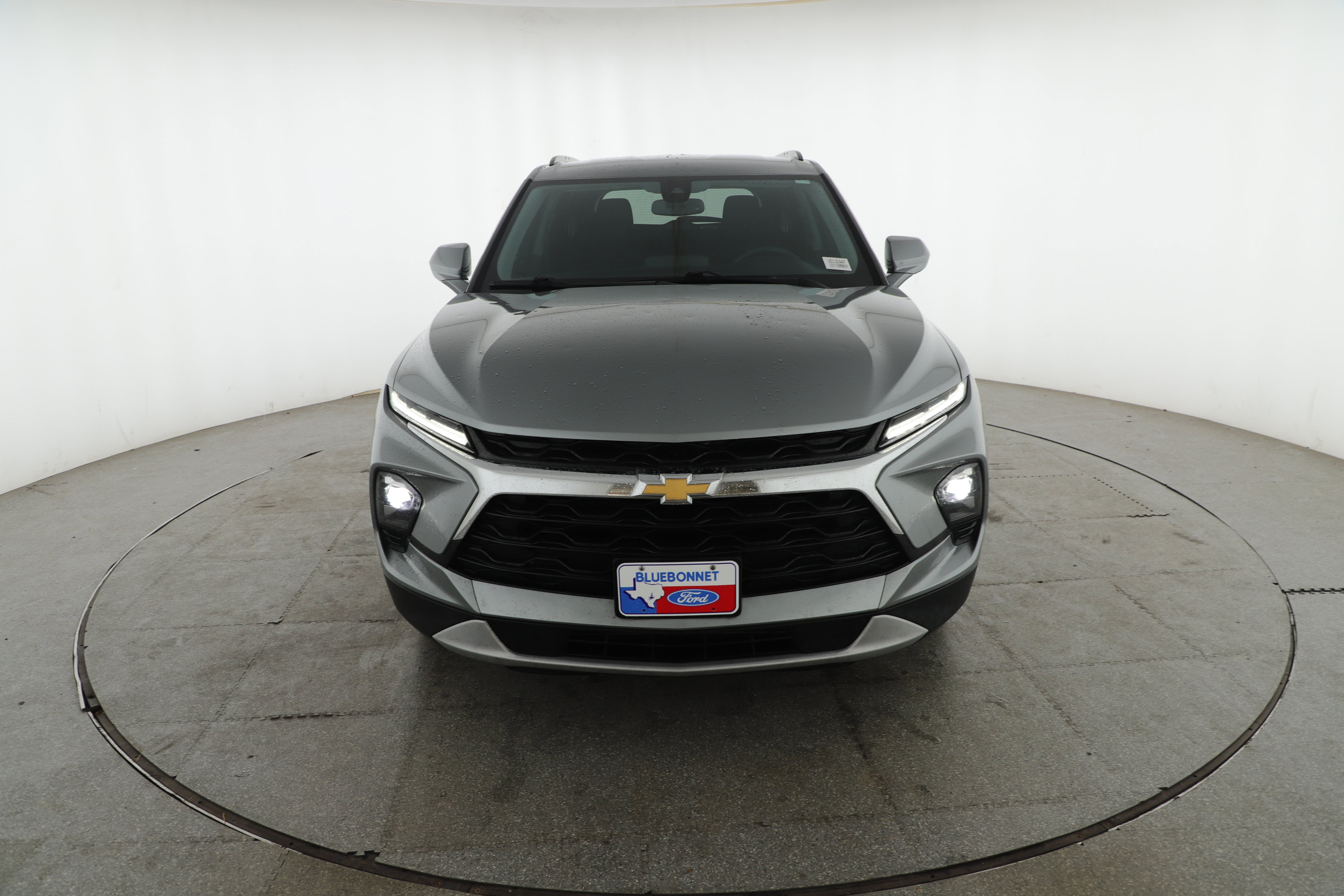 Used 2023 Chevrolet Blazer LT w/ Convenience Package FWD image 2