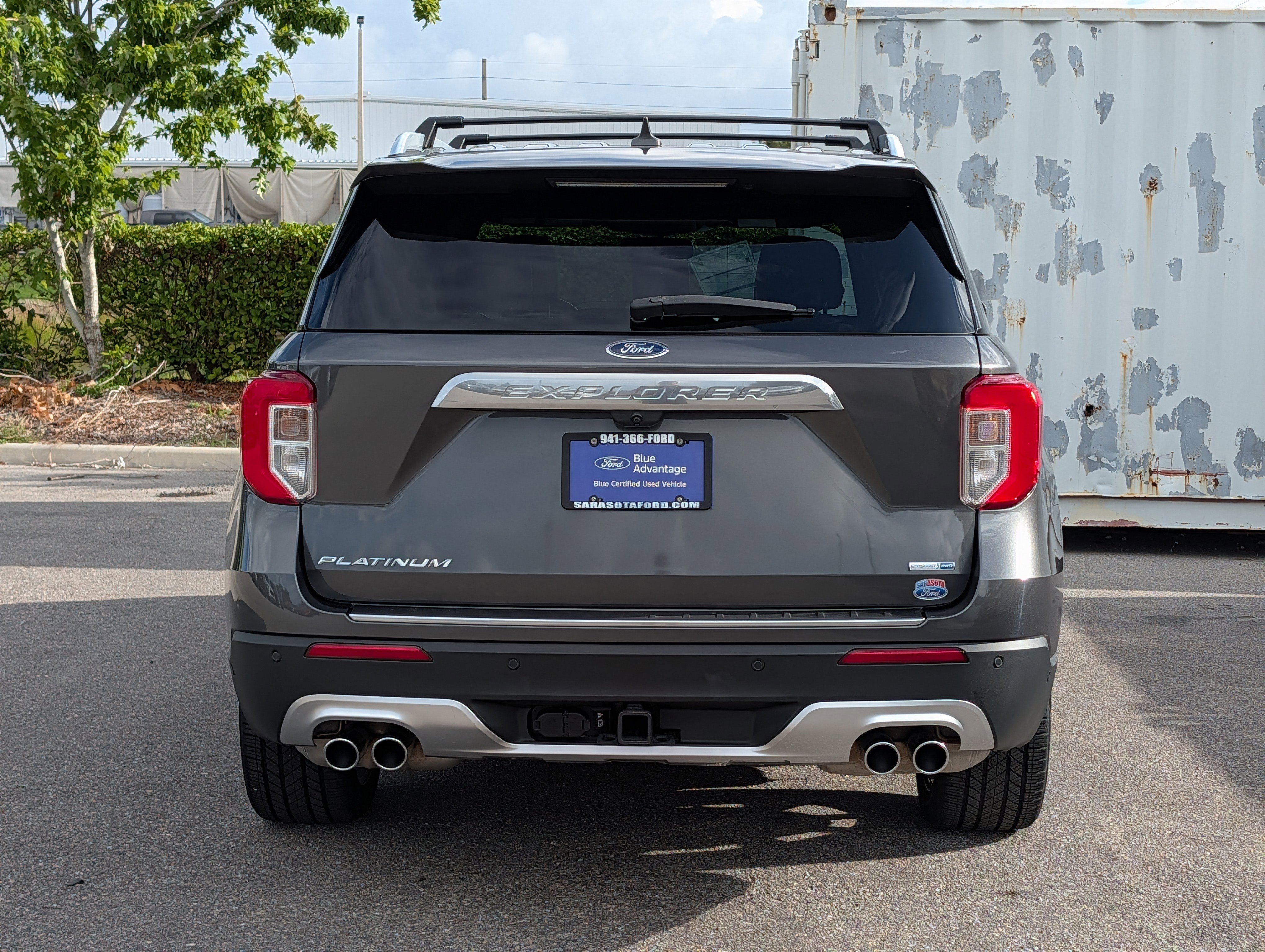 Certified 2020 Ford Explorer Platinum w/ Premium Technology Package AWD/4WD image 5