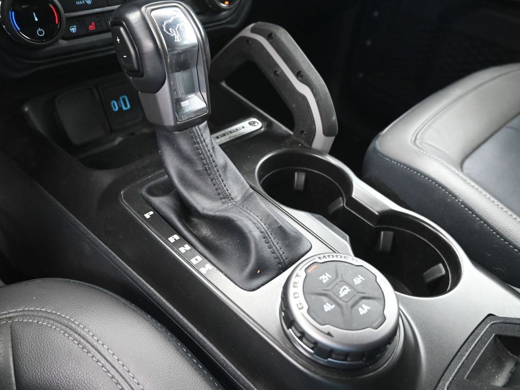 Certified 2022 Ford Bronco Outer Banks w/ Sasquatch Package AWD/4WD image 16