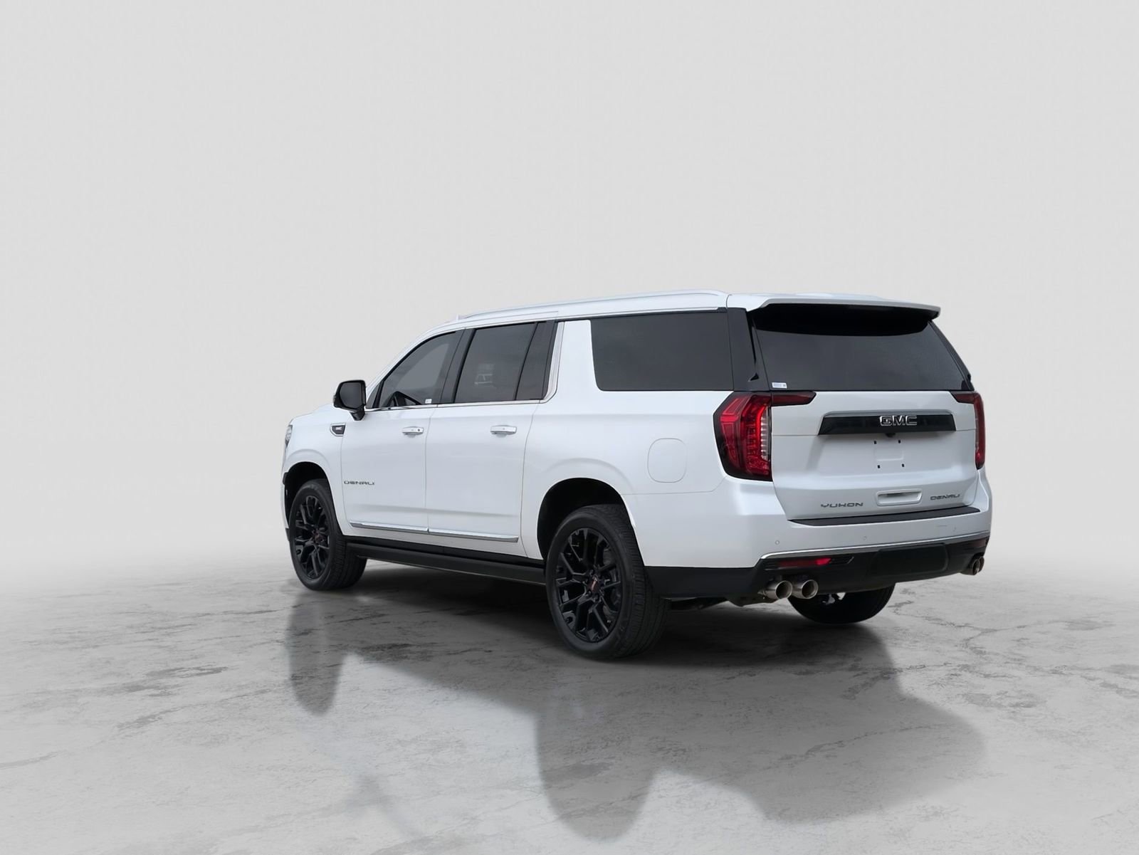 Used 2024 GMC Yukon XL Denali w/ Max Trailering Package image 5