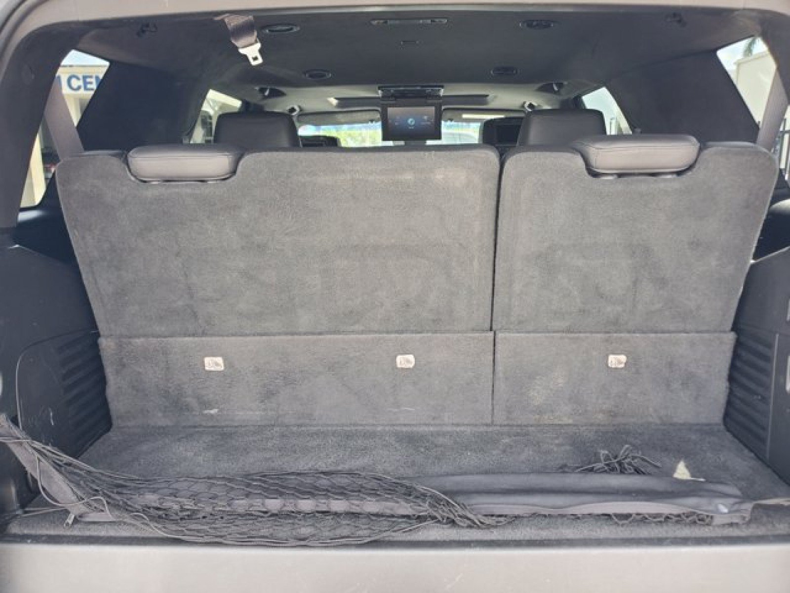 Used 2018 Cadillac Escalade Platinum RWD image 8