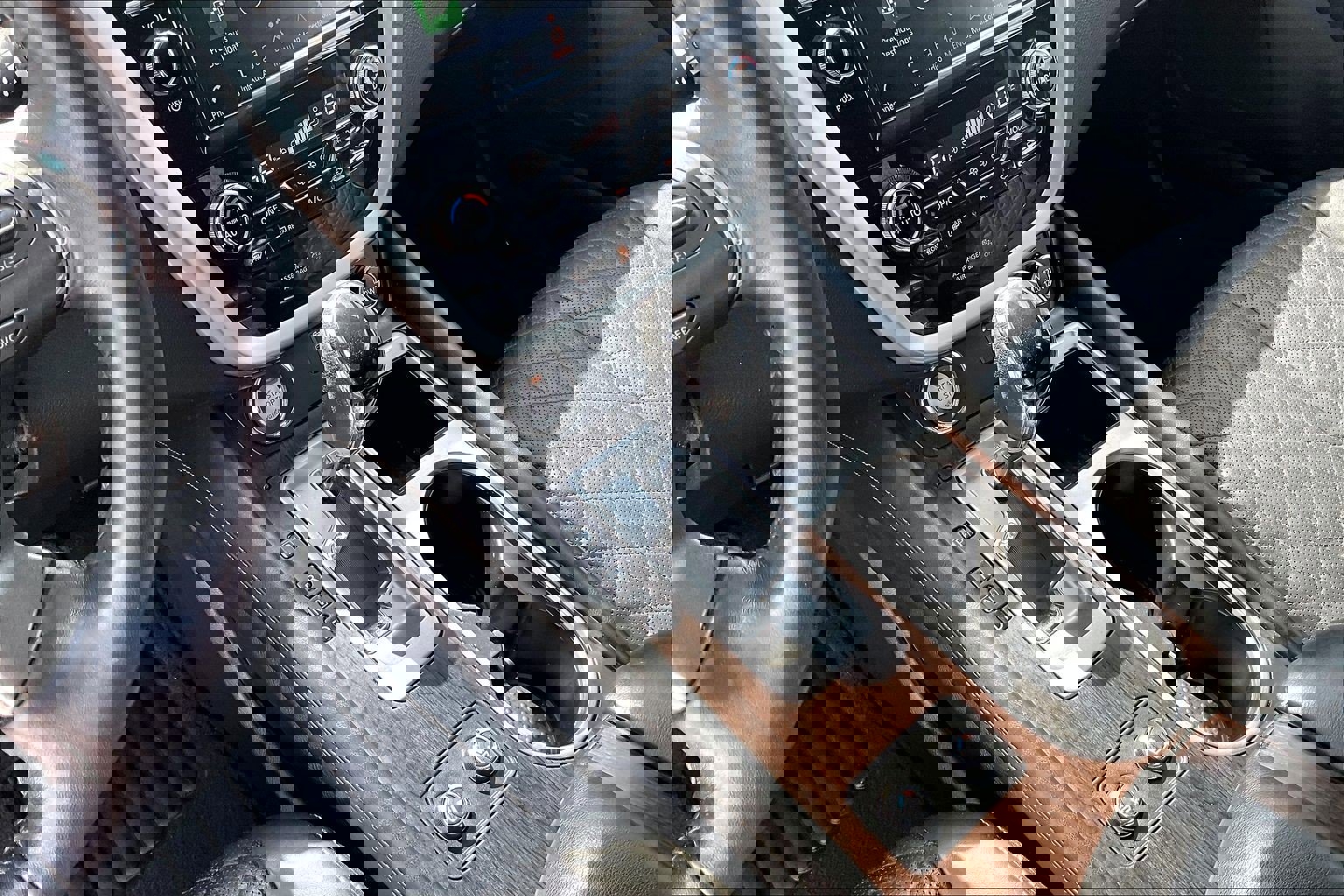 Used 2021 Nissan Murano Platinum w/ Cargo Package image 18