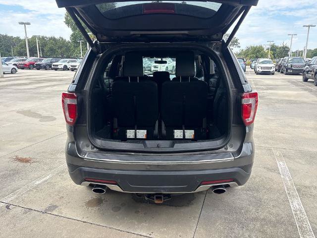 Certified 2018 Ford Explorer XLT w/ Equipment Group 202A AWD/4WD image 30