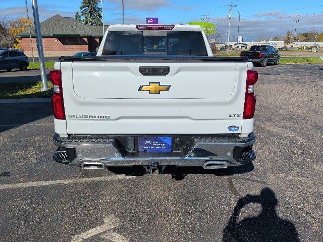 Used 2023 Chevrolet Silverado 1500 LTZ w/ Technology Package AWD/4WD image 6