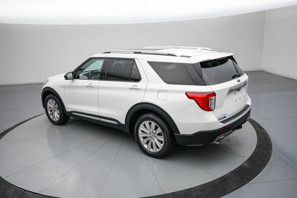 Certified 2023 Ford Explorer Limited w/ Hybrid Equipment Group 310A image 3