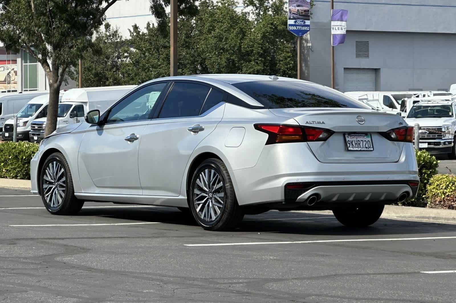 Used 2023 Nissan Altima 2.5 SV w/ SV Premium Package FWD image 6