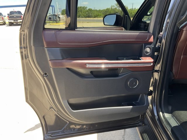 Certified 2024 Ford Expedition Max Limited AWD/4WD image 13