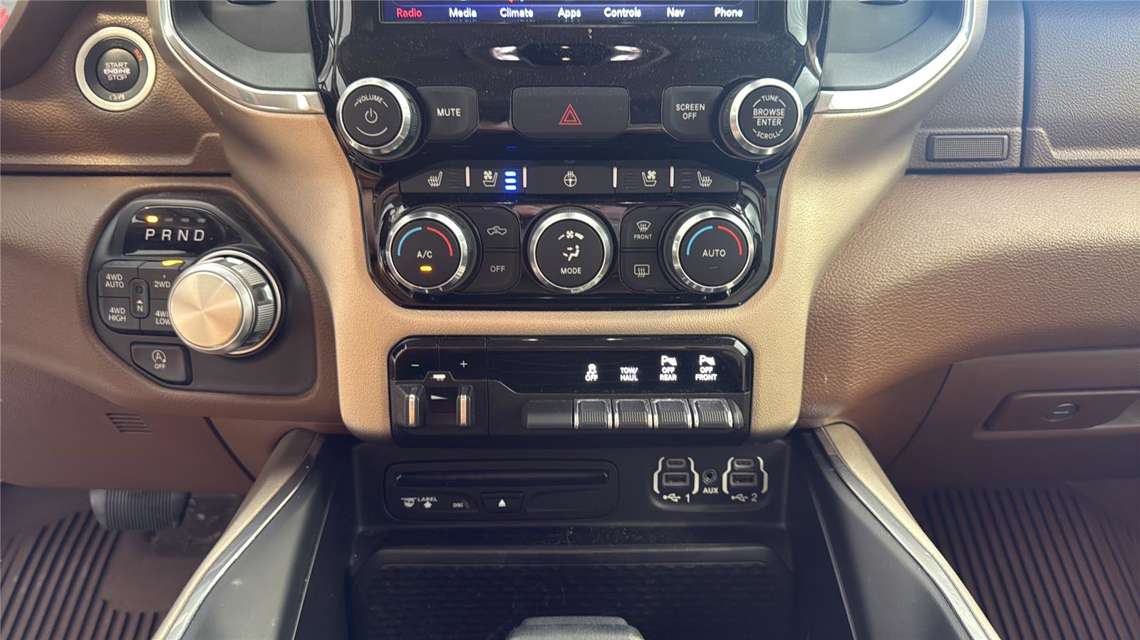 Used 2019 RAM 1500 Laramie AWD/4WD image 23