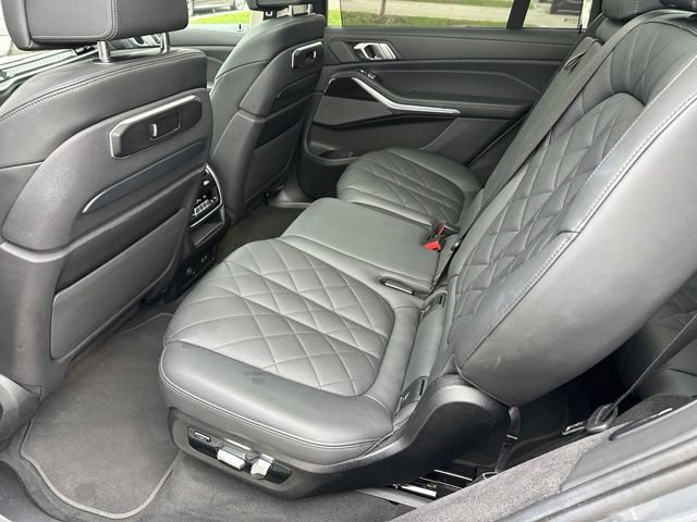 Used 2024 BMW X7 xDrive40i AWD/4WD image 39