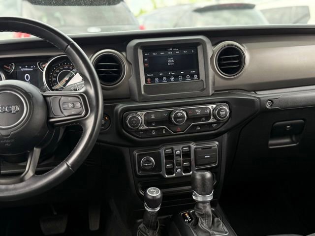 Used 2022 Jeep Gladiator Sport AWD/4WD image 19