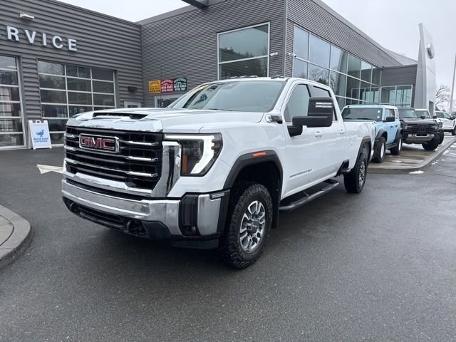 Used 2024 GMC Sierra 3500 SLE w/ SLE Convenience Package AWD/4WD image 1