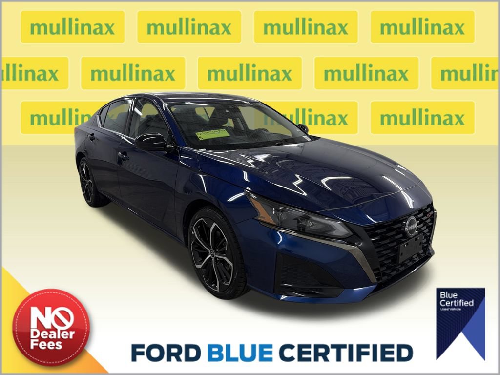 Used 2024 Nissan Altima 2.5 SR FWD image 1