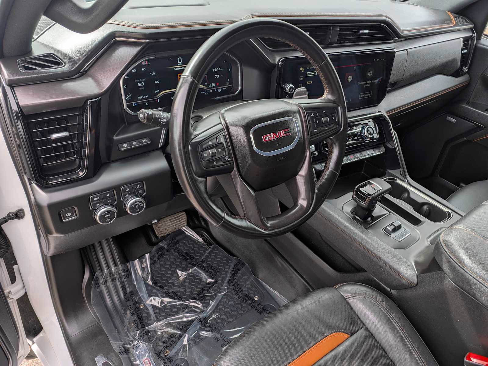 Used 2024 GMC Sierra 1500 AT4 w/ Technology Package image 9