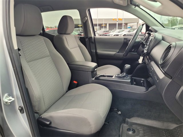 Used 2022 Toyota Tacoma SR image 14