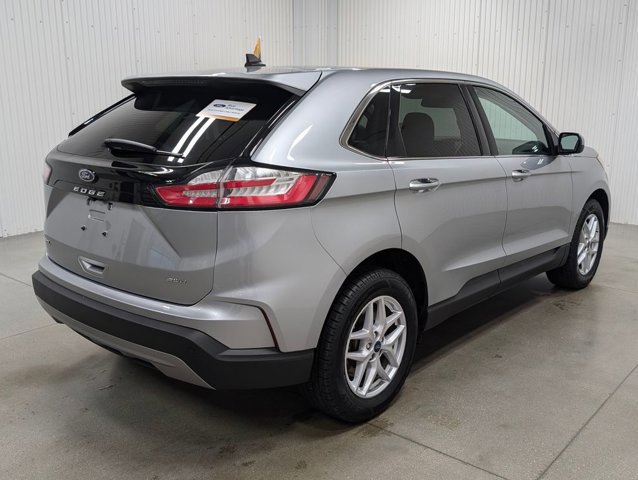 Certified 2022 Ford Edge SEL image 2