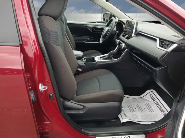 Used 2025 Toyota RAV4 LE FWD image 15