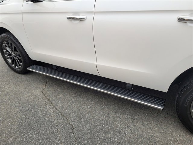 Certified 2019 Ford Expedition Limited w/ Equipment Group 301A image 20