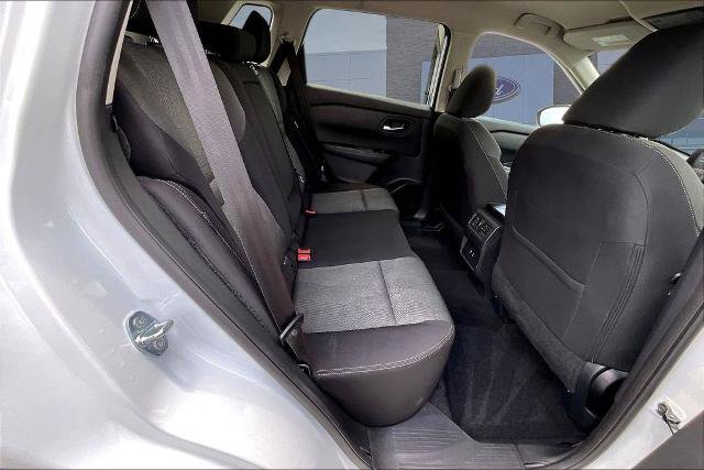 Used 2025 Nissan Rogue SV FWD image 24