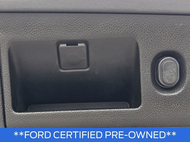 Used 2018 GMC Yukon XL SLT w/ Premium Edition RWD image 11