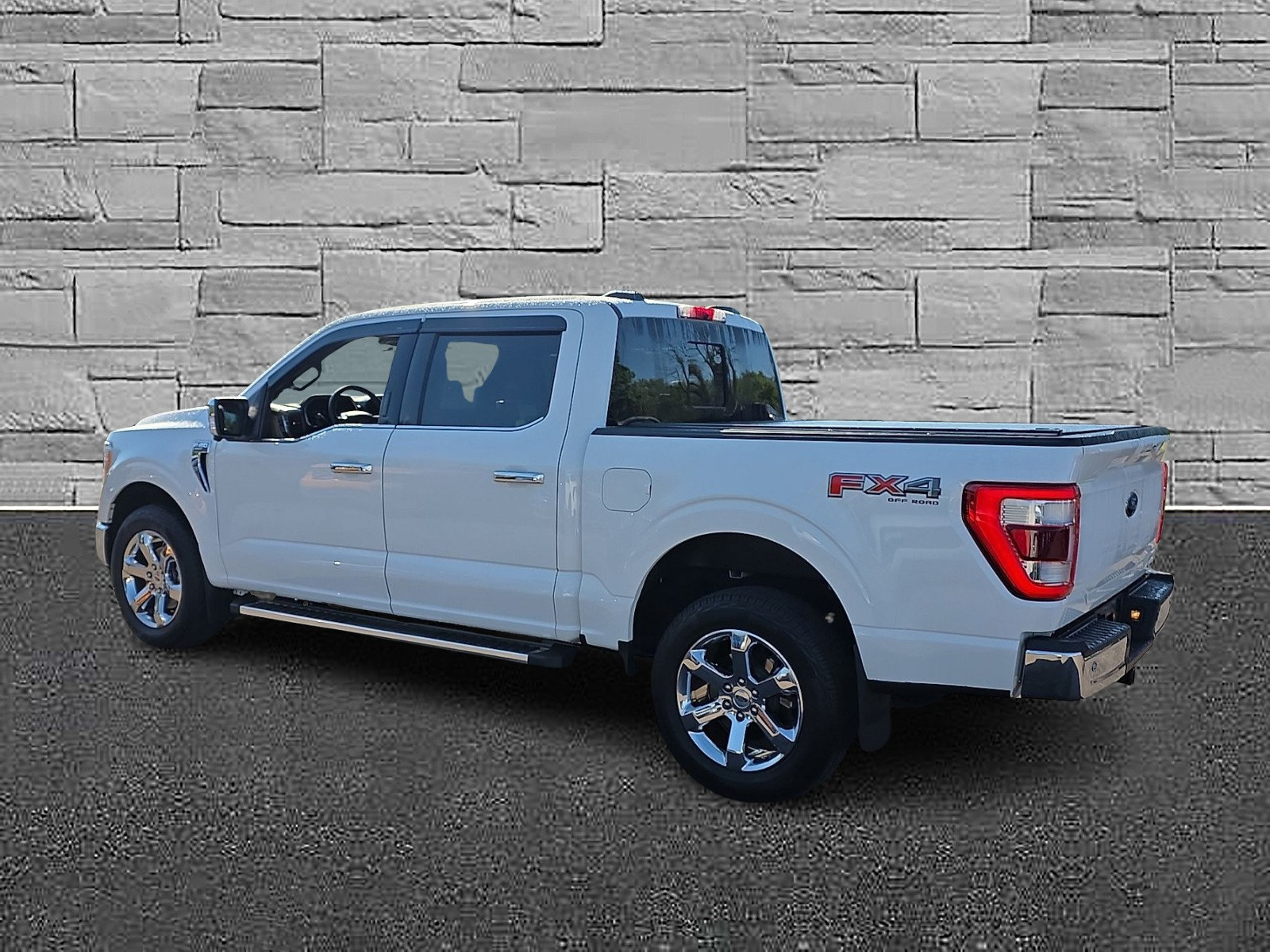 Certified 2022 Ford F150 Lariat w/ Max Trailer Tow Package AWD/4WD image 7