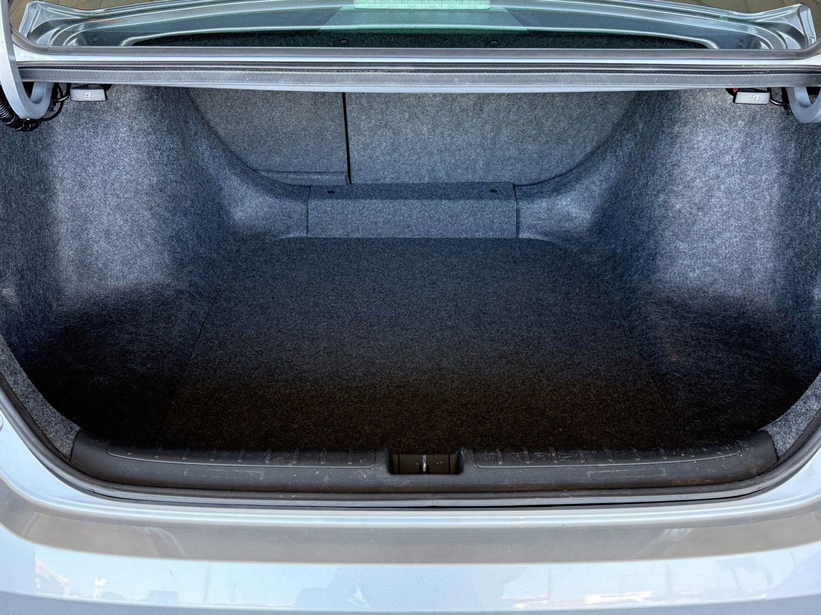 Used 2020 Honda Accord EX-L image 32
