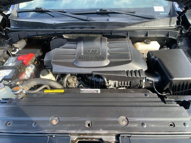 Used 2021 Nissan Titan SV w/ SV Convenience Package AWD/4WD image 11
