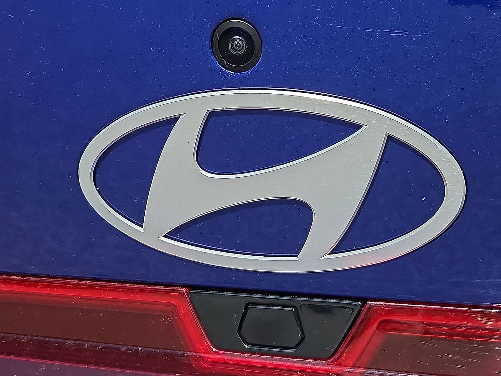 Used 2025 Hyundai Elantra Sport FWD image 9