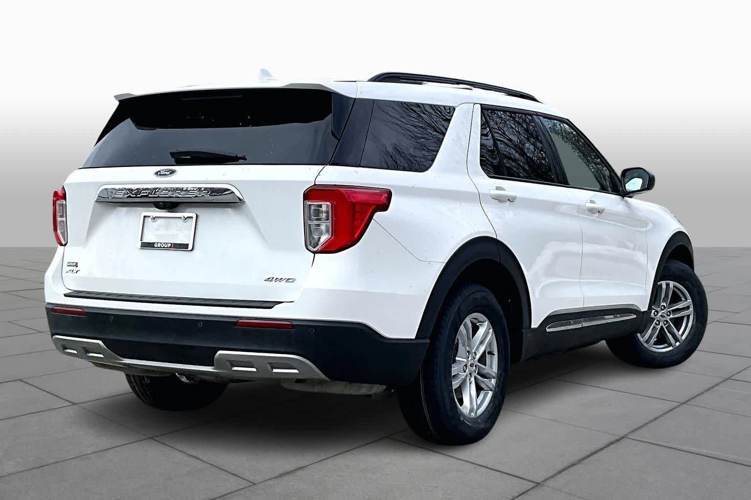 Certified 2023 Ford Explorer XLT w/ Equipment Group 202A AWD/4WD image 13