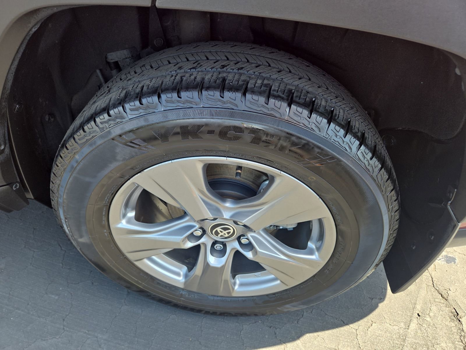 Used 2024 Toyota RAV4 XLE w/ Convenience Package AWD/4WD image 12