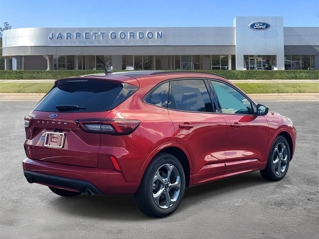 Certified 2023 Ford Escape ST-Line w/ Tech Pack #1 FWD image 4