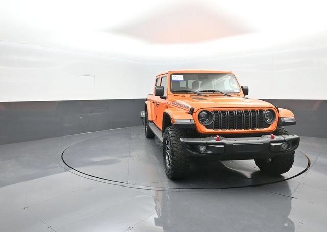 Used 2025 Jeep Gladiator Rubicon AWD/4WD image 3