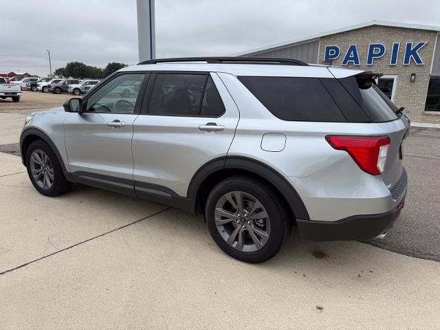 Certified 2023 Ford Explorer XLT w/ Equipment Group 202A AWD/4WD image 4